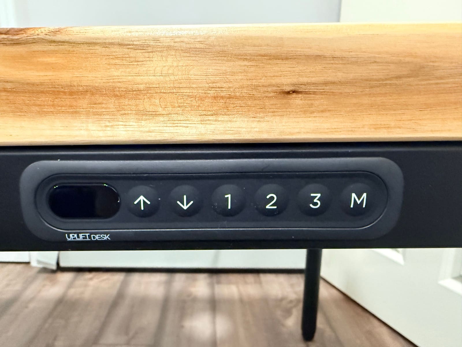 Keypad with up/down arrows, 3 memory presets, and M button